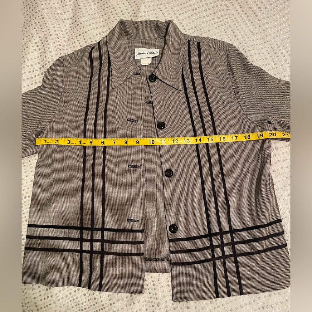 Button Down Houndstooth Blouse